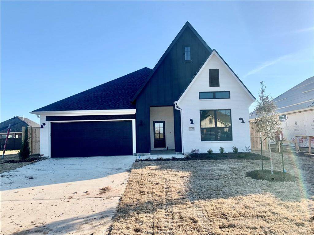 4256 Harding Way - Photo 1