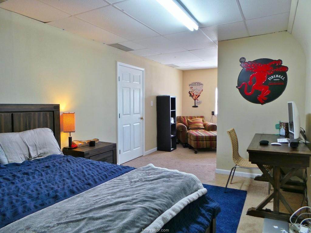 507 Kyle Avenue - Photo 1