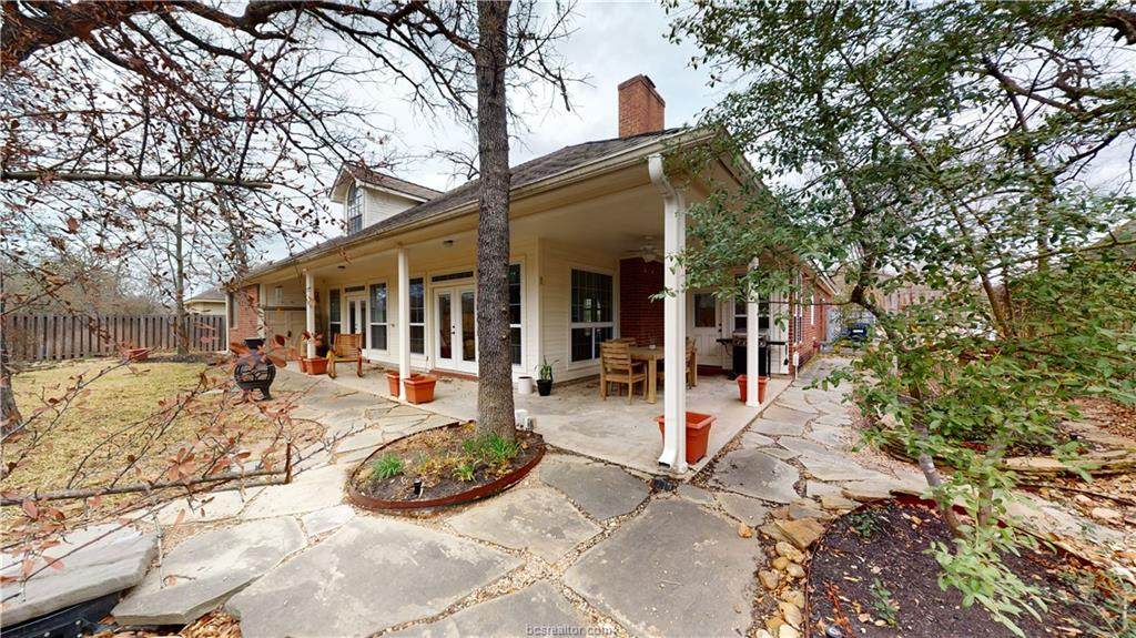 9204 Waterford Drive - Photo 1