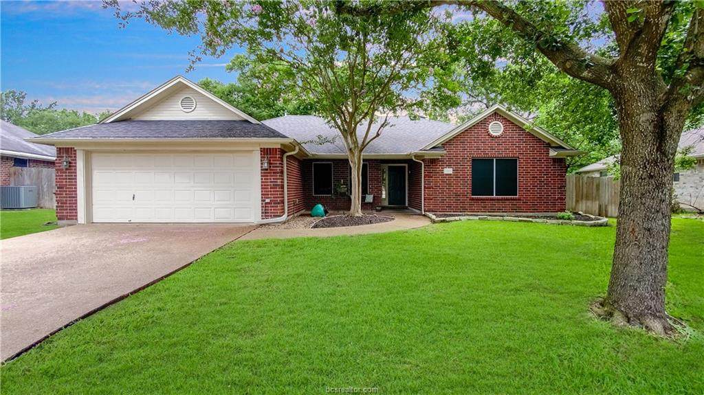 3915 Hawk Owl Cove - Photo 1