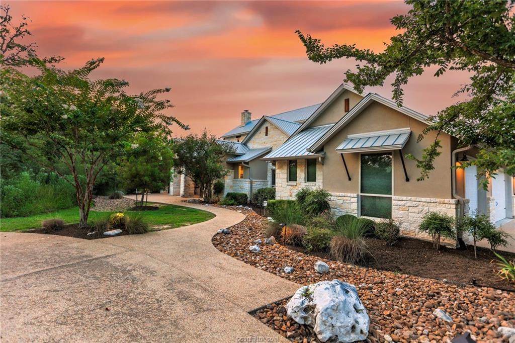 18501 Anasazi Bluff Drive - Photo 1