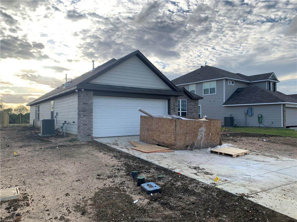 206 Broaddus Bend - Photo 1