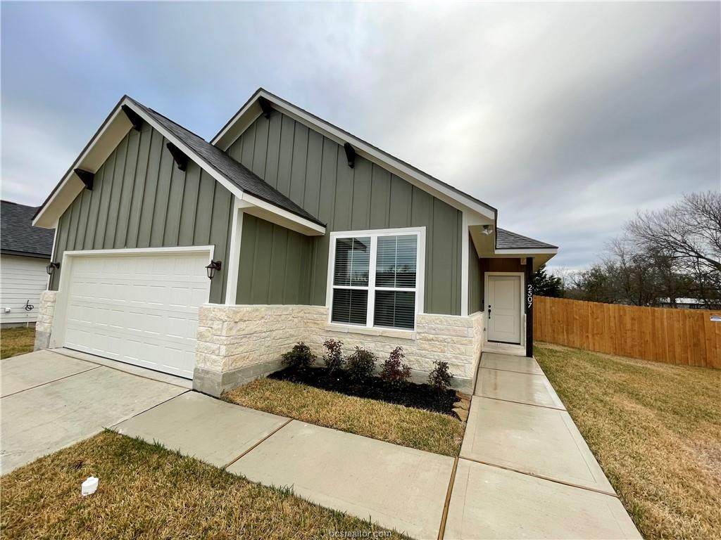 2507 Lightfoot Lane - Photo 1