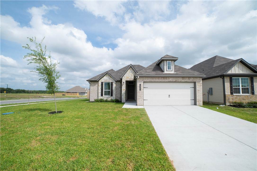 1901 Sebright Drive - Photo 1