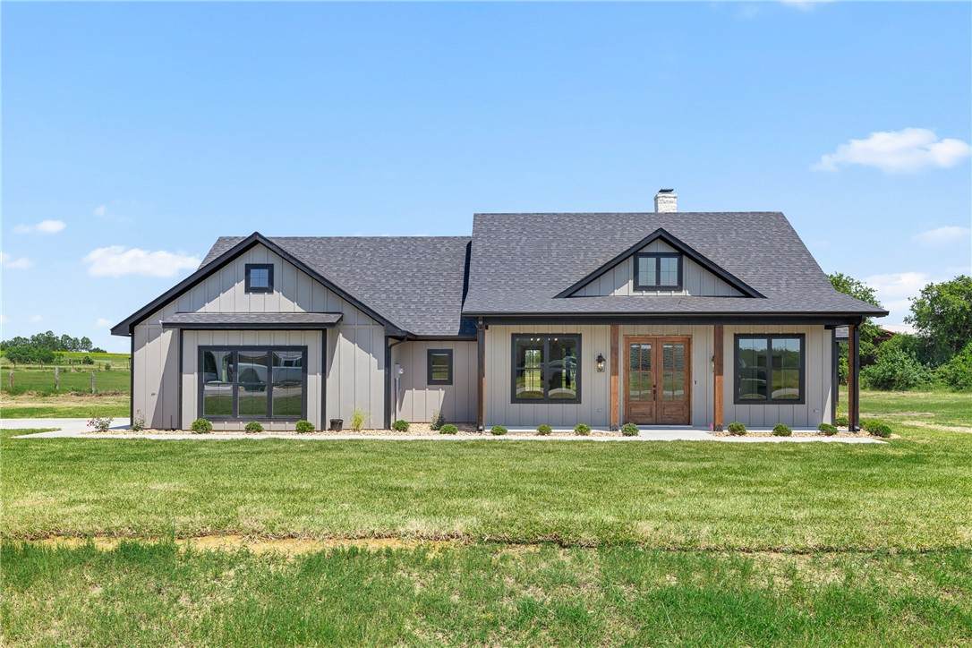 103 Pueblo Drive - Photo 1