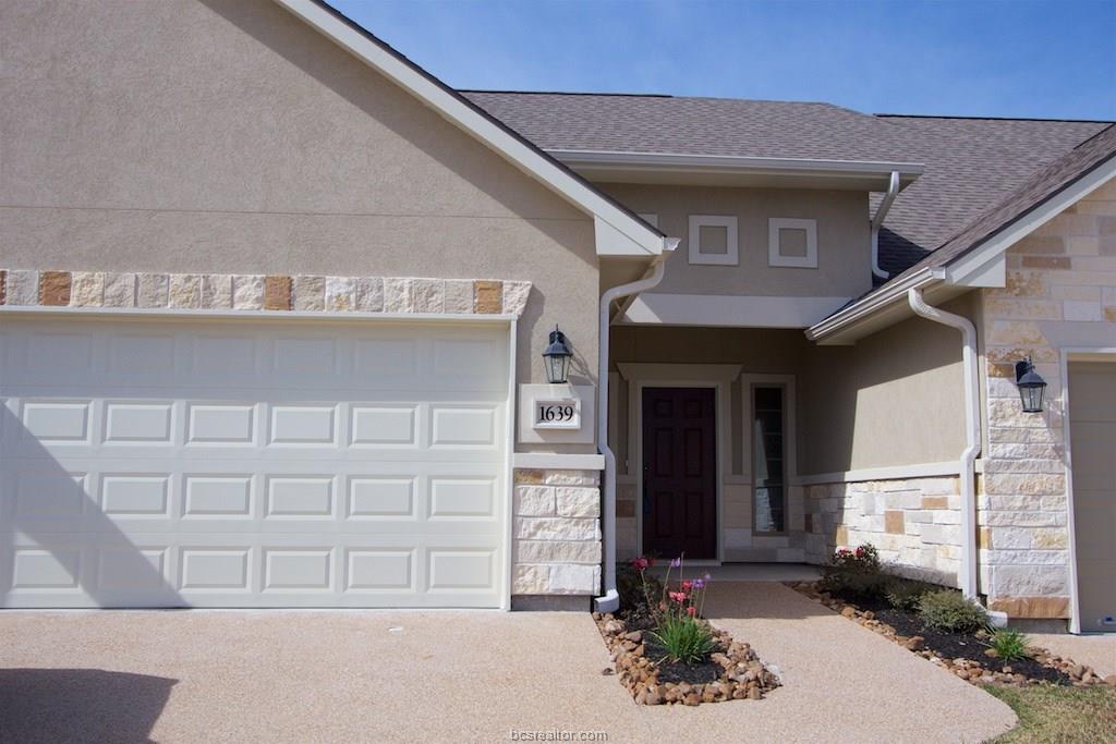 1639 Buena Vista - Photo 1