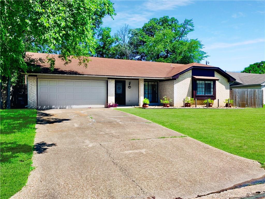 1001 Val Verde Drive - Photo 1