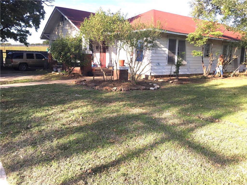 907 Magnolia Street - Photo 1