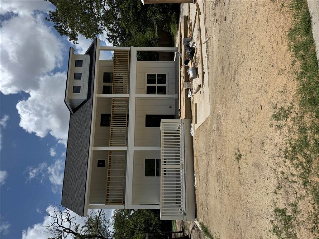 1104 Berkeley Street - Photo 1