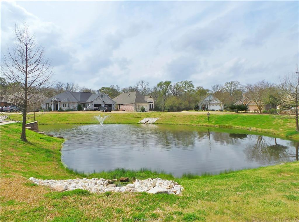 1730 Parkland Drive - Photo 1