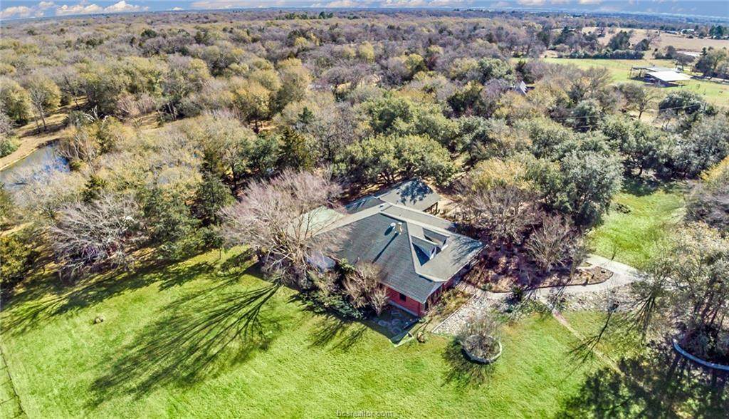9455 Kemp Road - Photo 1