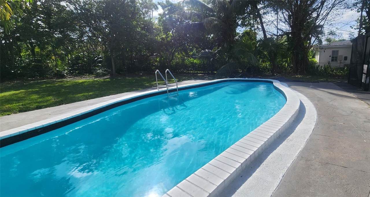 14715 Spur Drive - Photo 1