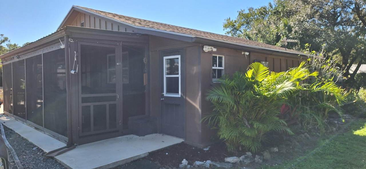 13660 Orange Grove Boulevard - Photo 1