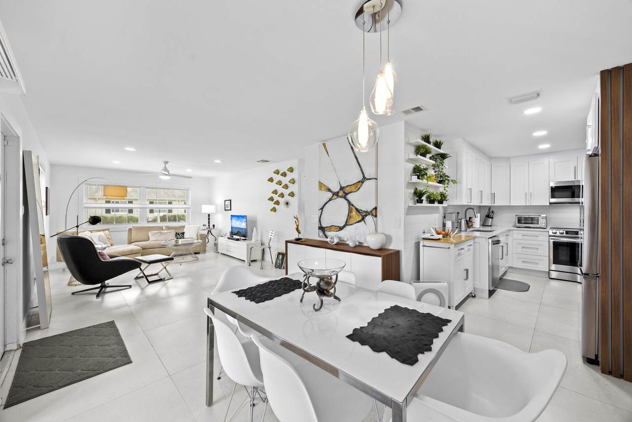 10137 40th Way - Photo 1