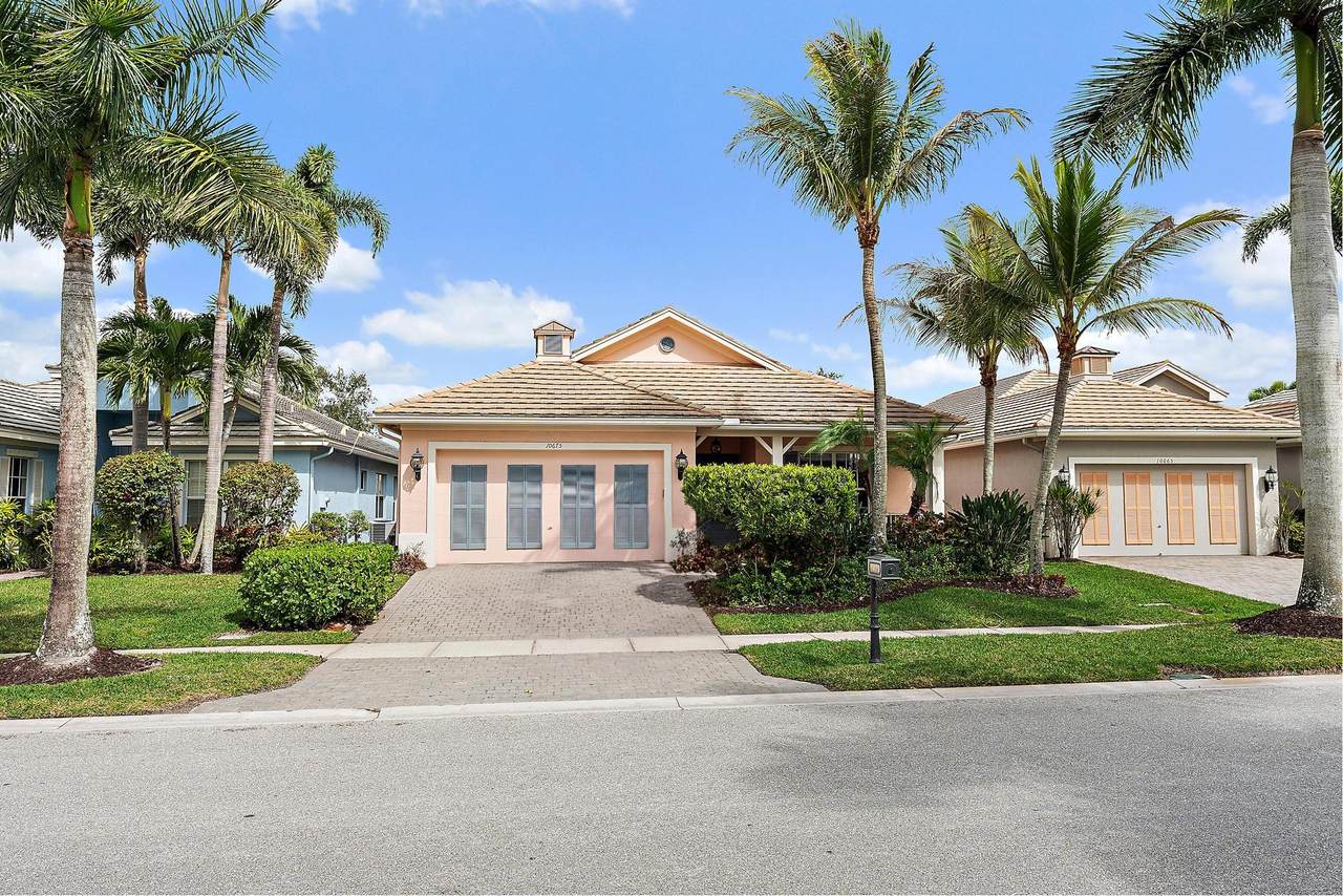 10675 La Strada - Photo 1