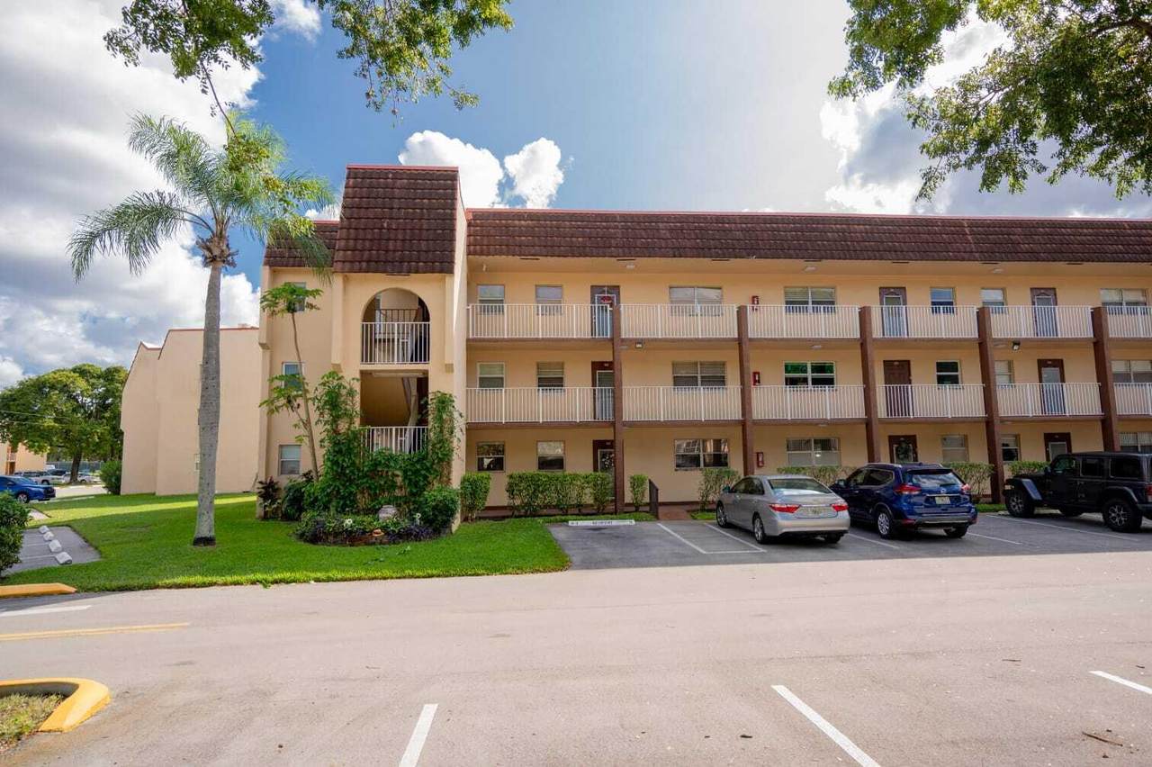 8861 Sunrise Lakes Boulevard - Photo 1