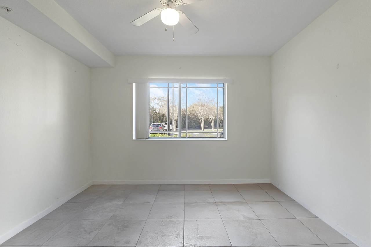 181 Palm Drive - Photo 1