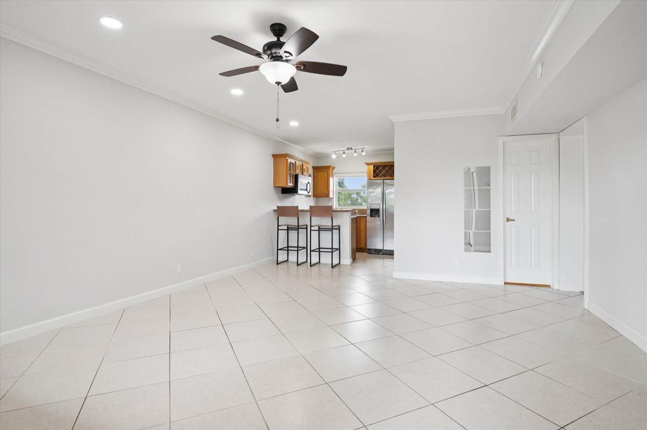 924 2nd Street - Photo 1