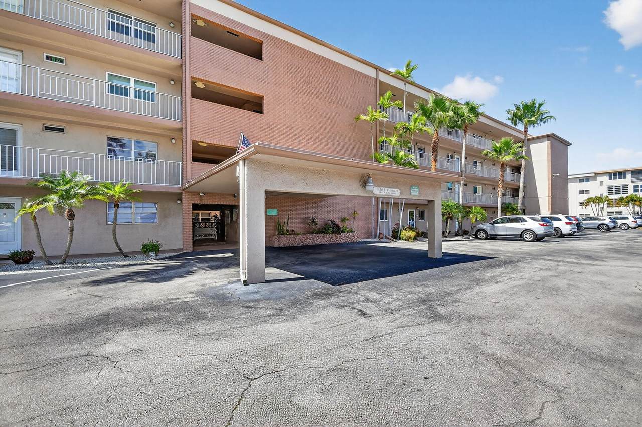 2615 1st Court - Photo 1