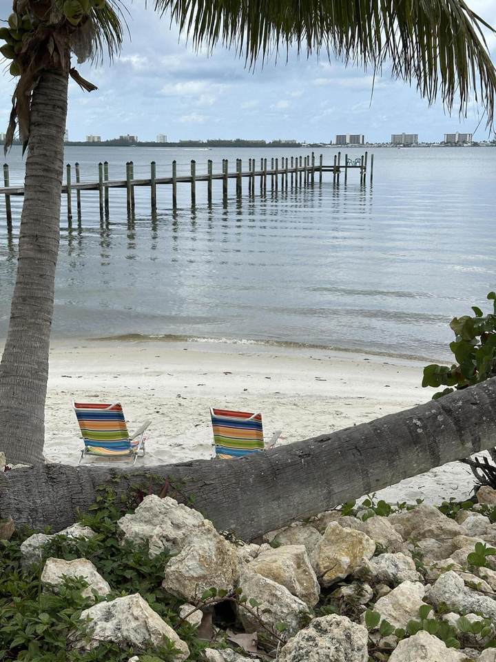 https://bt-photos.global.ssl.fastly.net/beaches/1280_boomver_1_B26001948-2.jpg