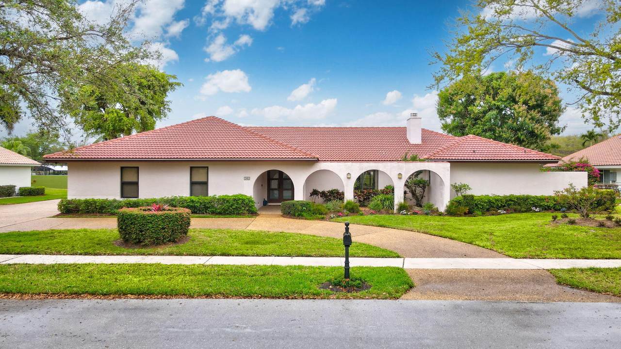 1960 25th Street - Photo 1