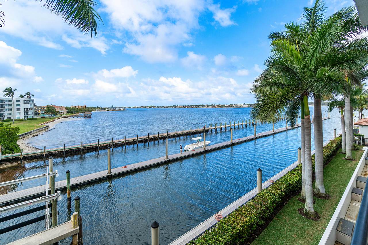 https://bt-photos.global.ssl.fastly.net/beaches/1280_boomver_1_B26002850-2.jpg