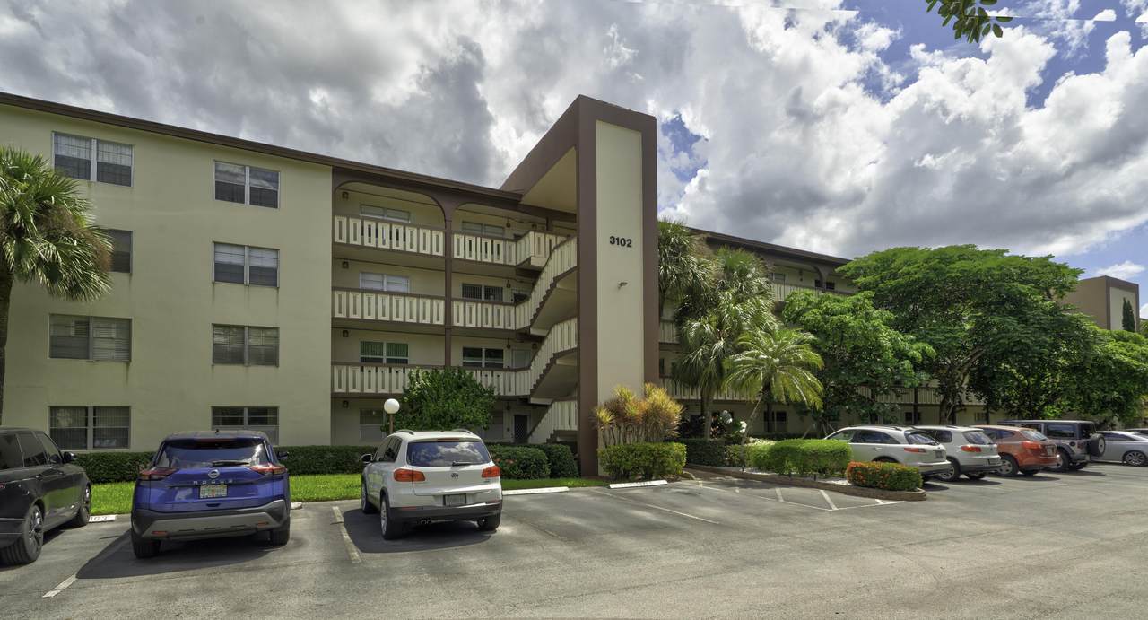 3102 Portofino Point - Photo 1