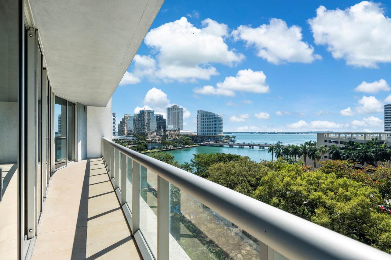 495 Brickell Avenue - Photo 1