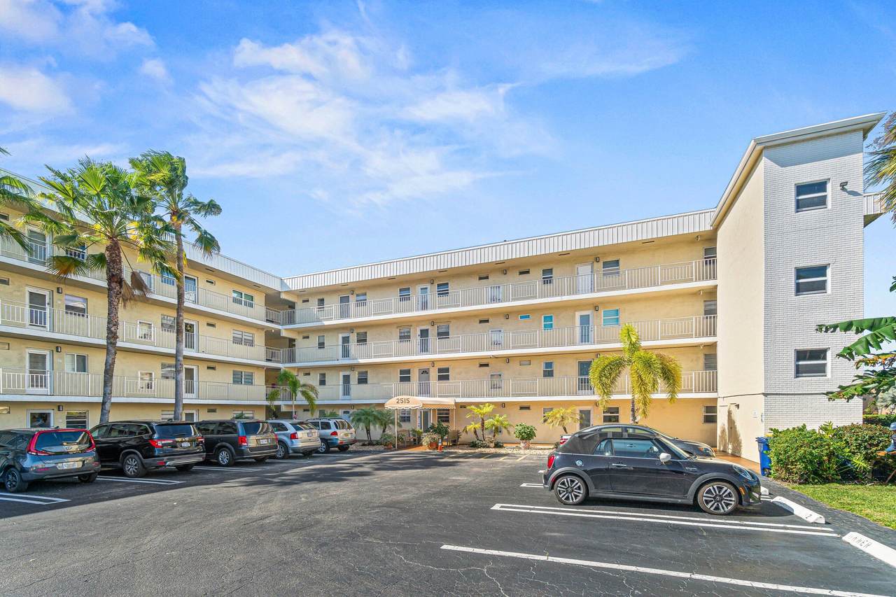 2515 1st Court - Photo 1