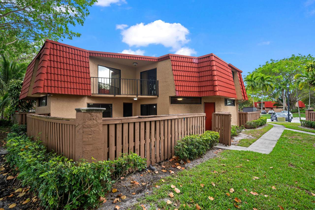 8237 Severn Drive - Photo 1