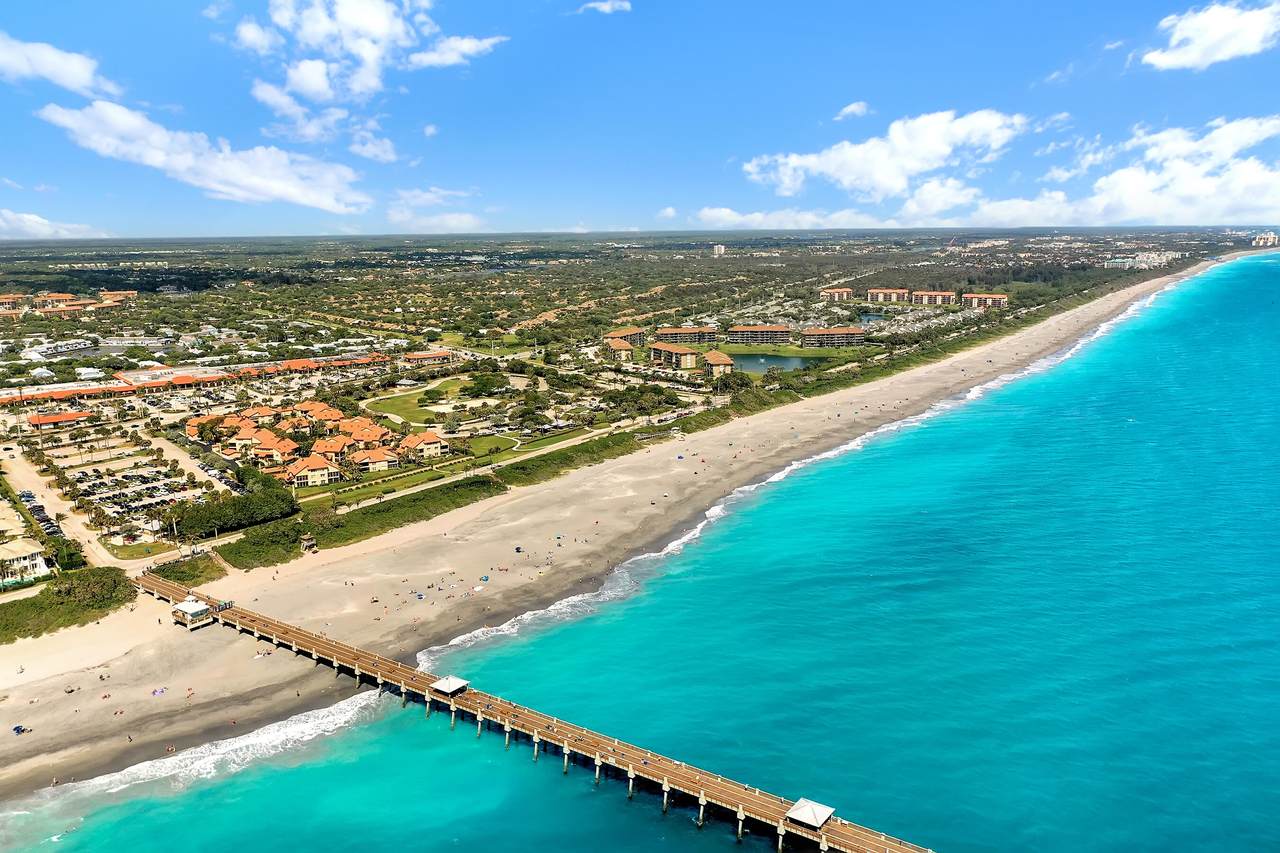 https://bt-photos.global.ssl.fastly.net/beaches/1280_boomver_1_B26004129-2.jpg