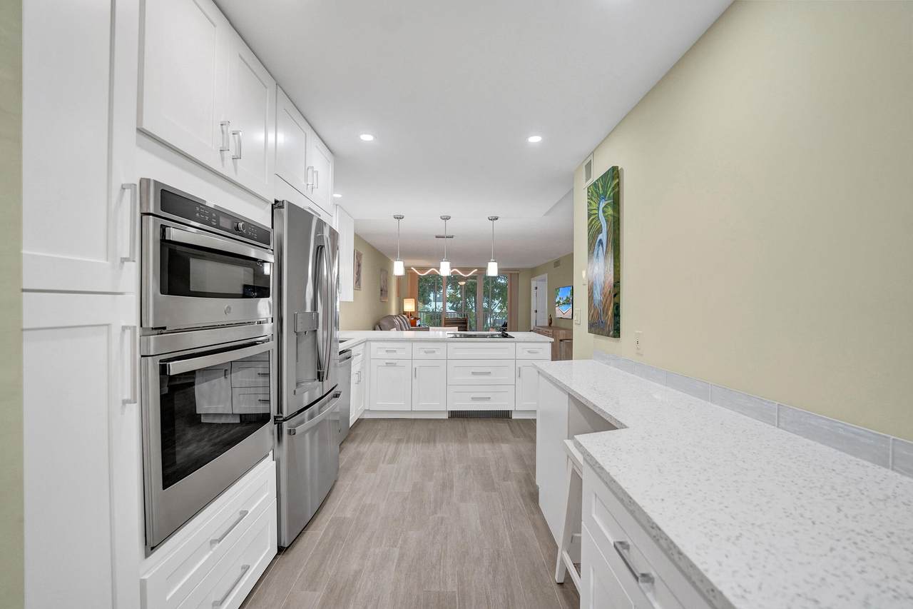 https://bt-photos.global.ssl.fastly.net/beaches/1280_boomver_1_B26004581-2.jpg