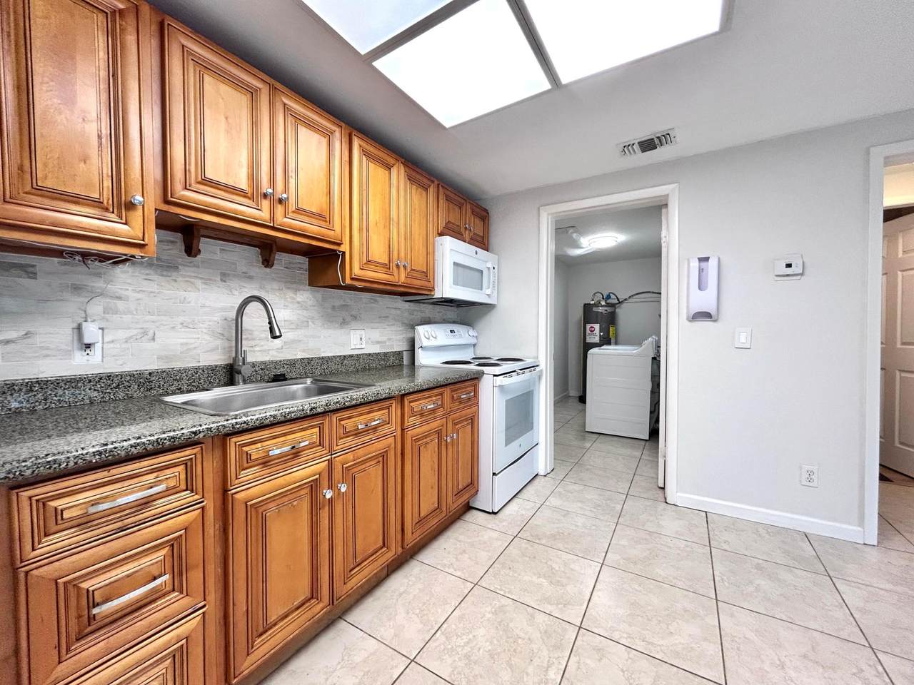7168 Southgate Boulevard - Photo 1