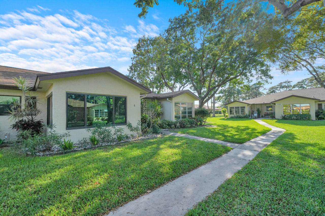 https://bt-photos.global.ssl.fastly.net/beaches/1280_boomver_1_B26005743-2.jpg