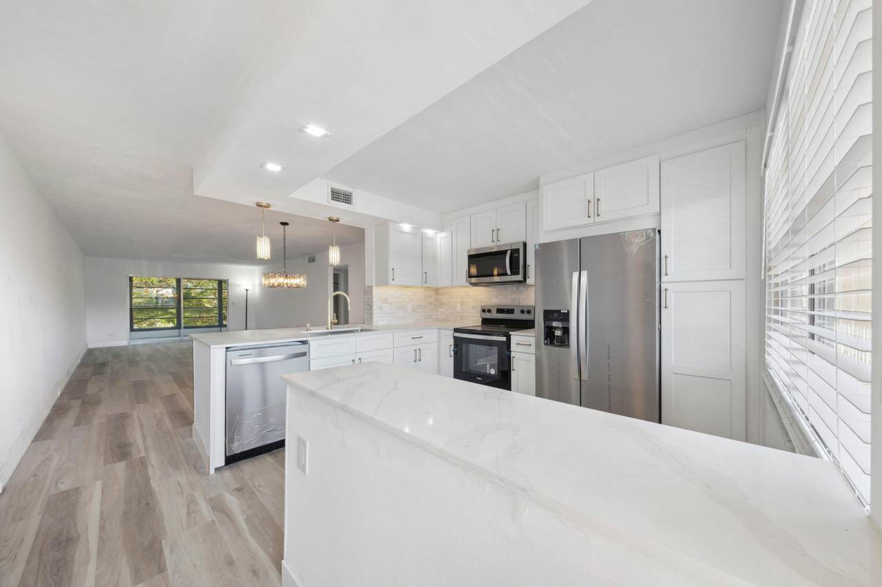 3201 Portofino Point - Photo 1