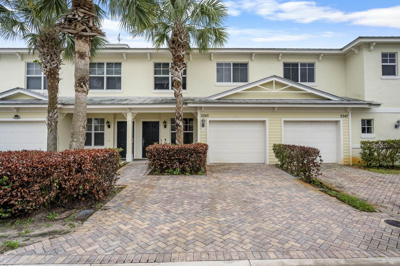 2545 Creekside Drive - Photo 1