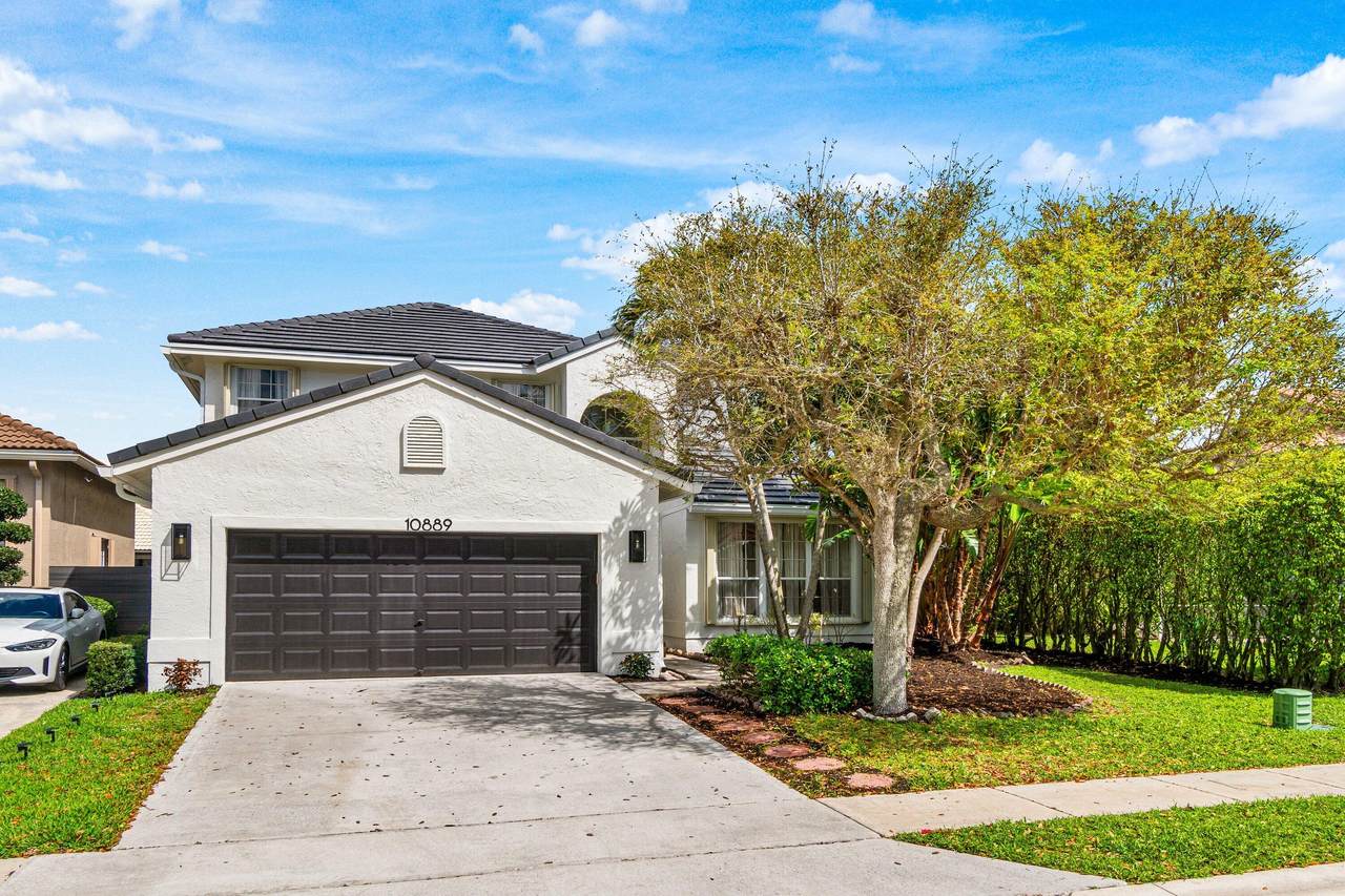 10889 Tamoron Lane - Photo 1