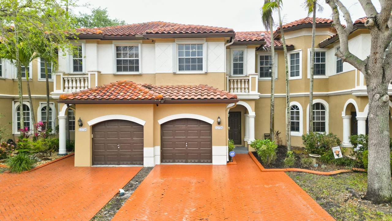 12756 49th Court - Photo 1