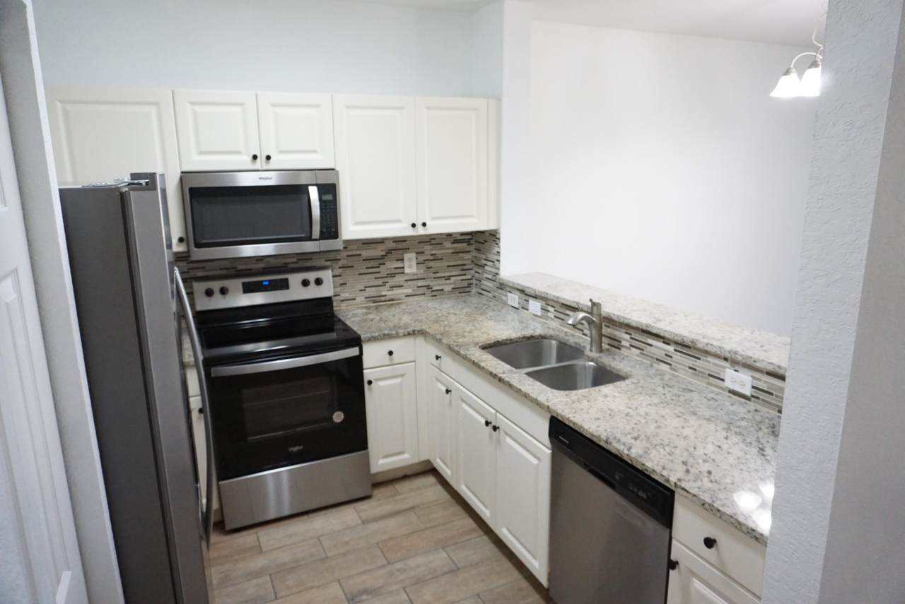 1946 Gardenia Court - Photo 1
