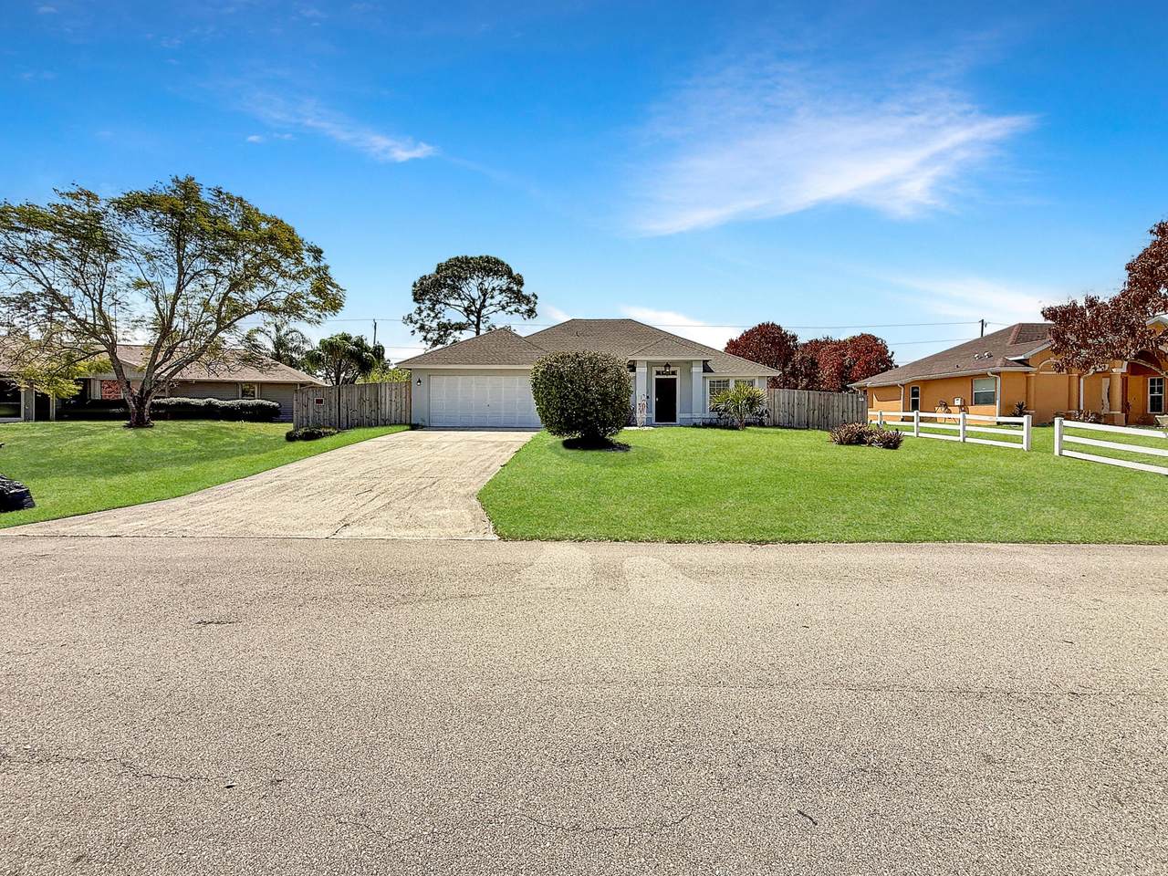 1526 Dycus Avenue - Photo 1