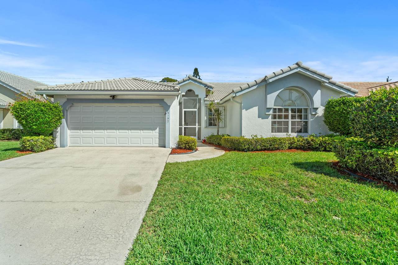 5197 Rosen Boulevard - Photo 1