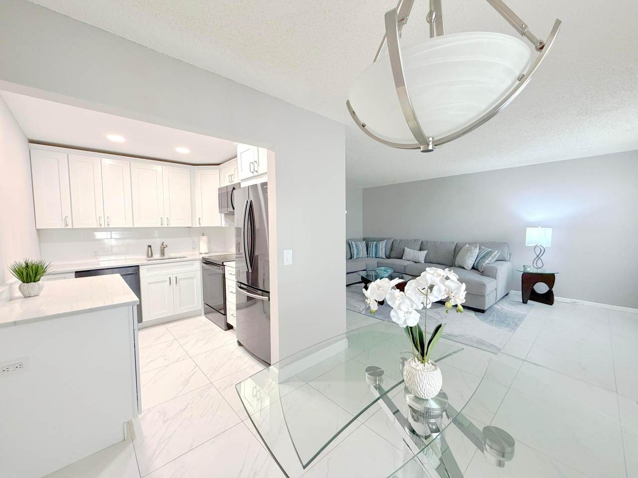 101 Dorset C - Photo 1