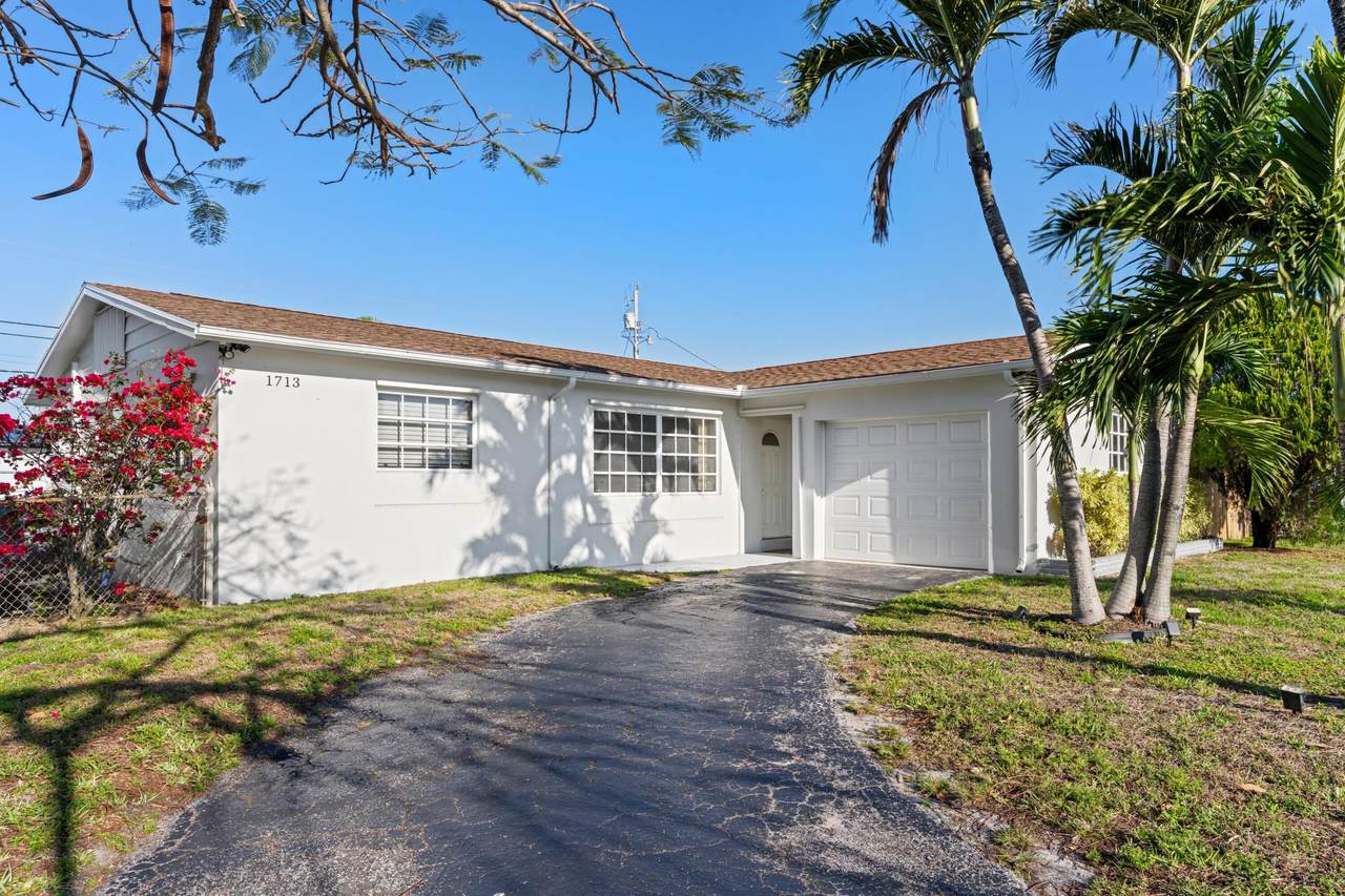1713 Roy Drive - Photo 1