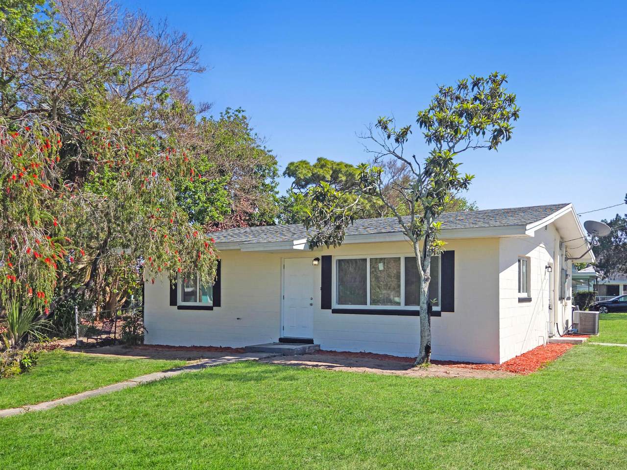 1405 Citrus Avenue - Photo 1