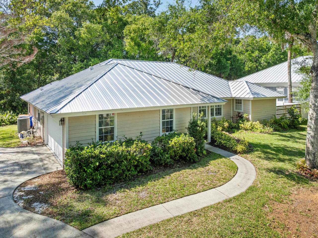 435 61st Avenue - Photo 1