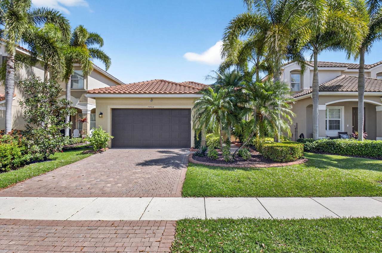 10562 Cape Delabra Court - Photo 1