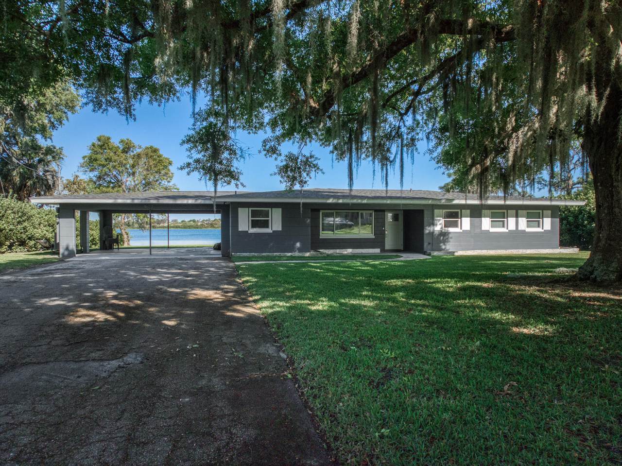 1622 Dinner Lake Drive - Photo 1