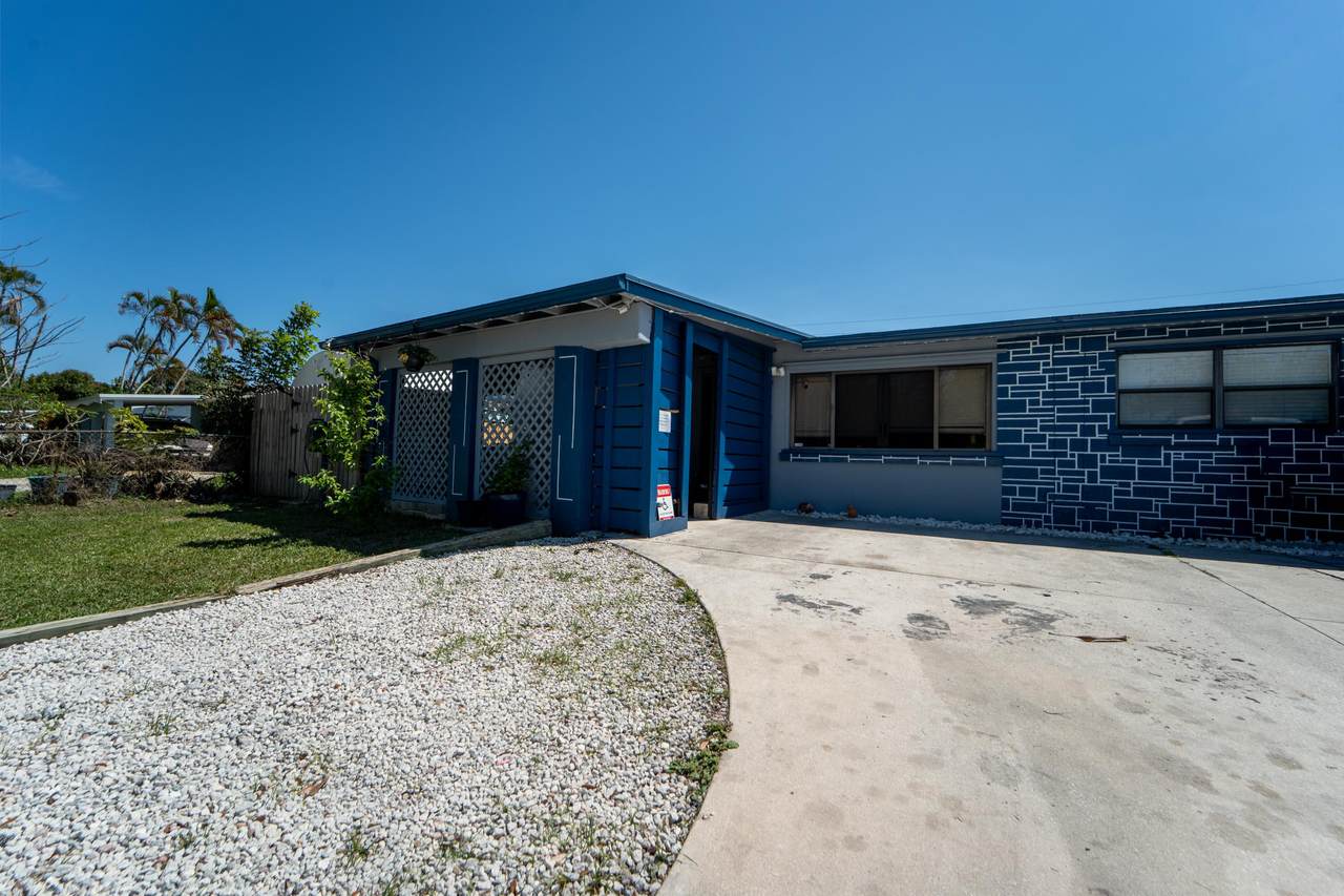 4340 Mary Circle - Photo 1