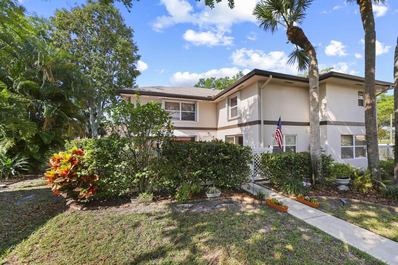 31 Clinton Court - Photo 1