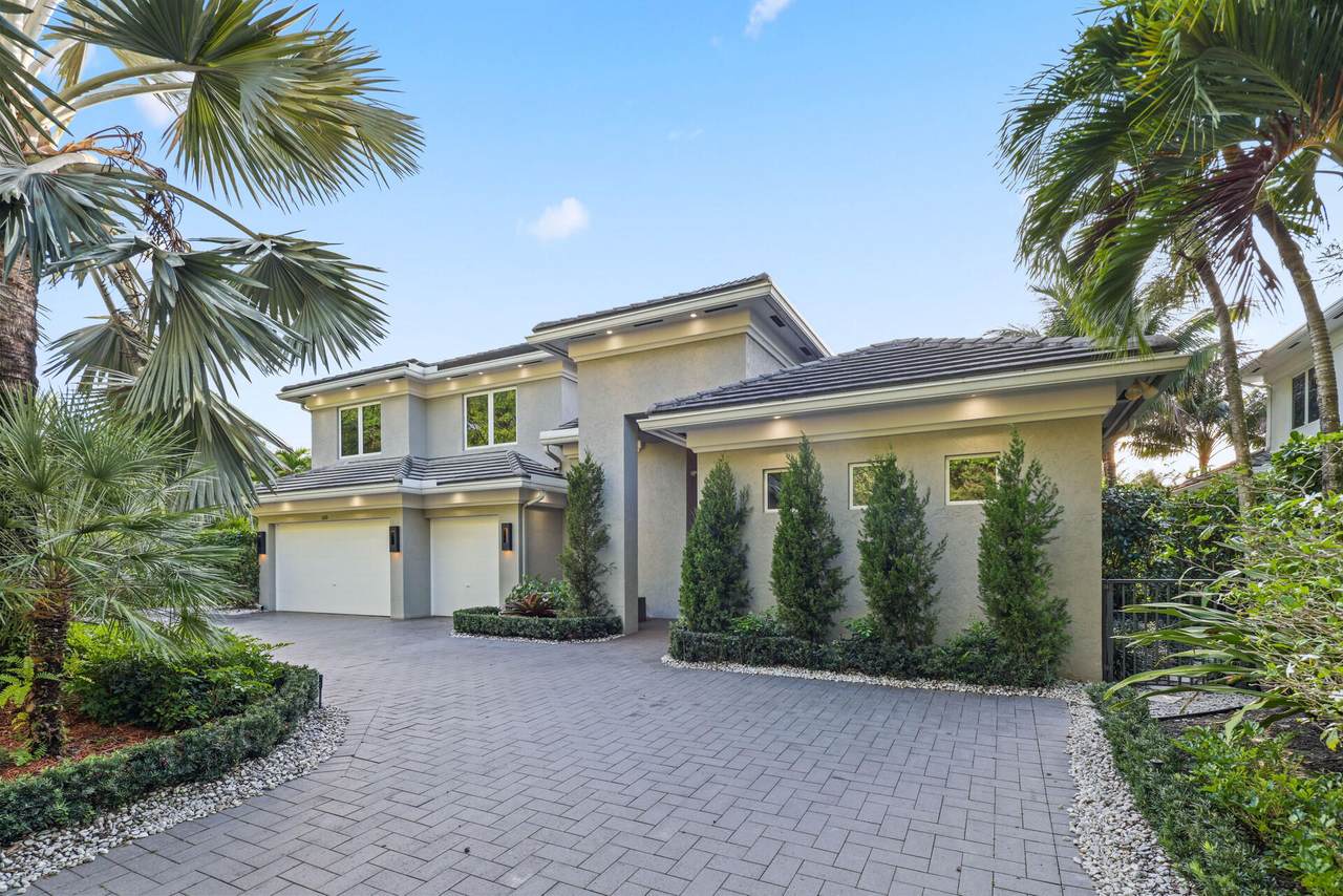 10110 Sweet Bay Street - Photo 1